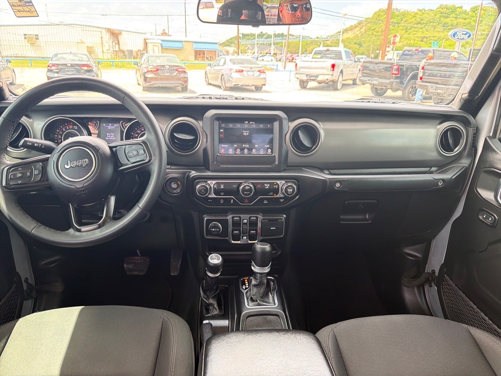 2023 Jeep Gladiator Sport S