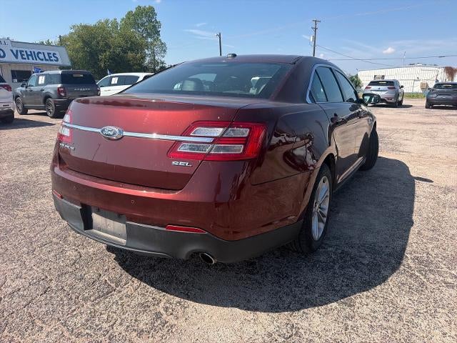 2016 Ford Taurus SEL