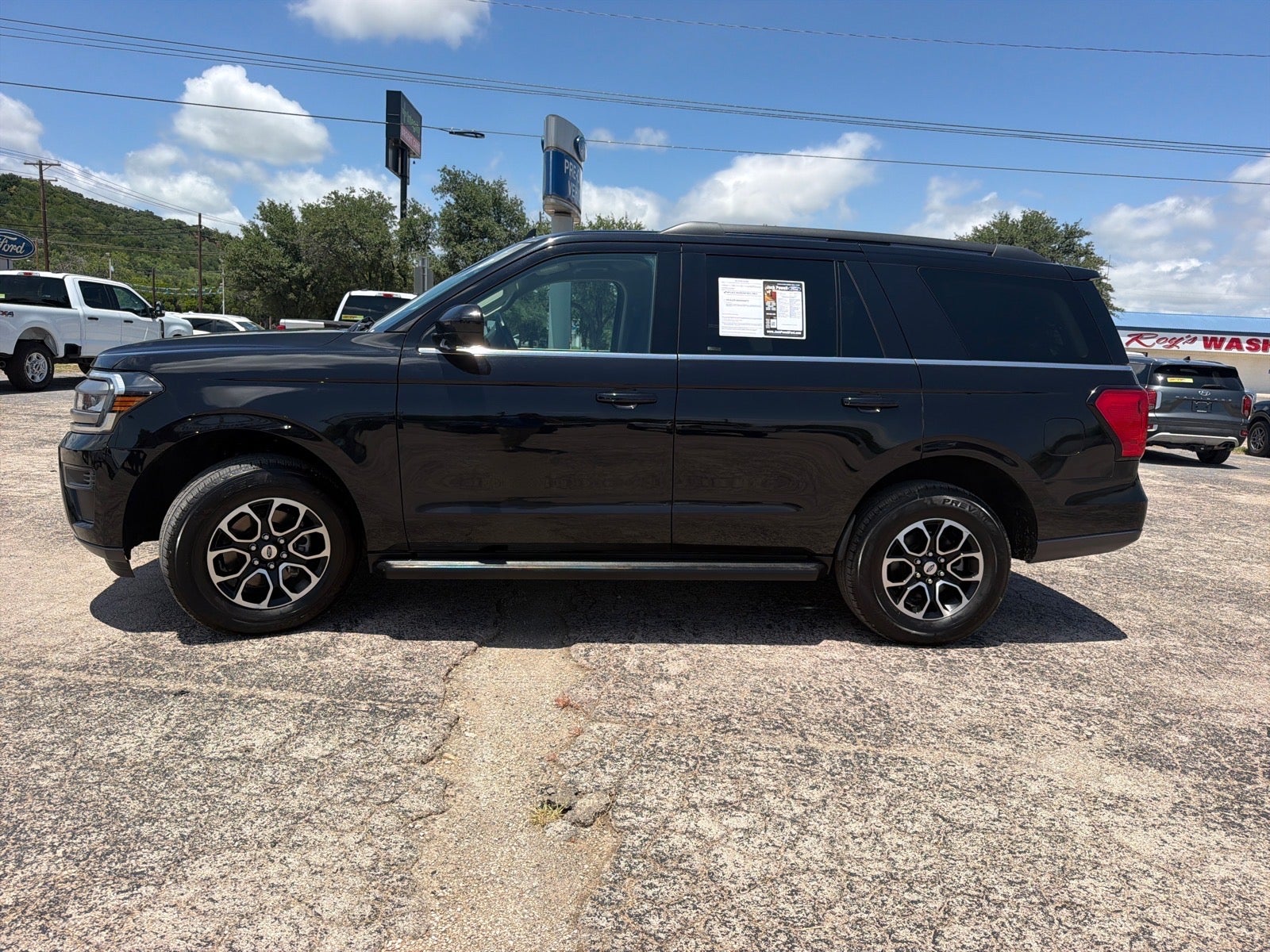 2024 Ford Expedition XLT