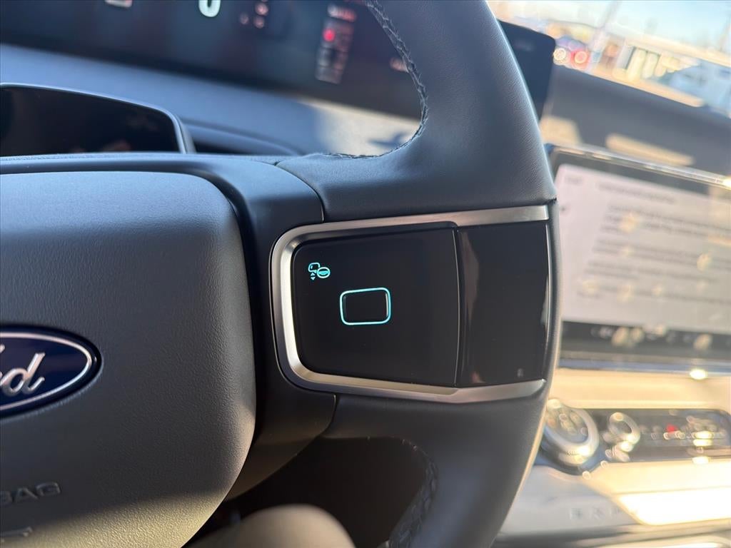 2026 Ford Expedition Active