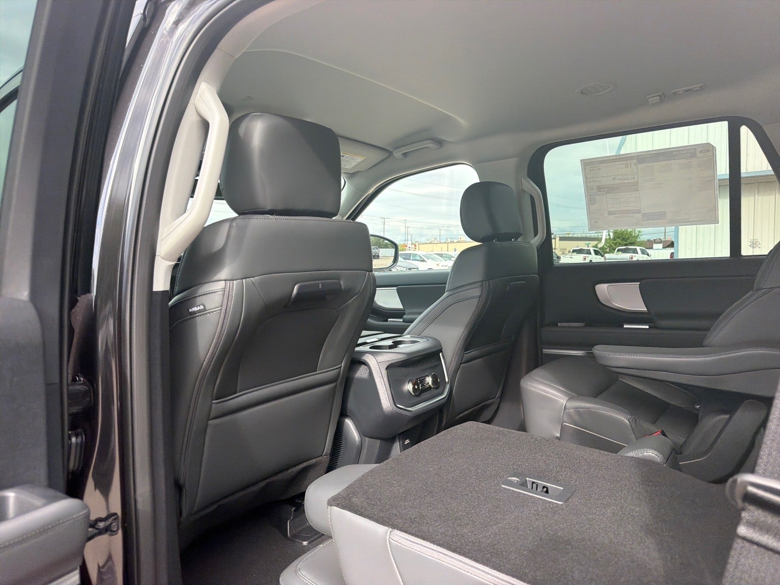2027 Ford Expedition Active