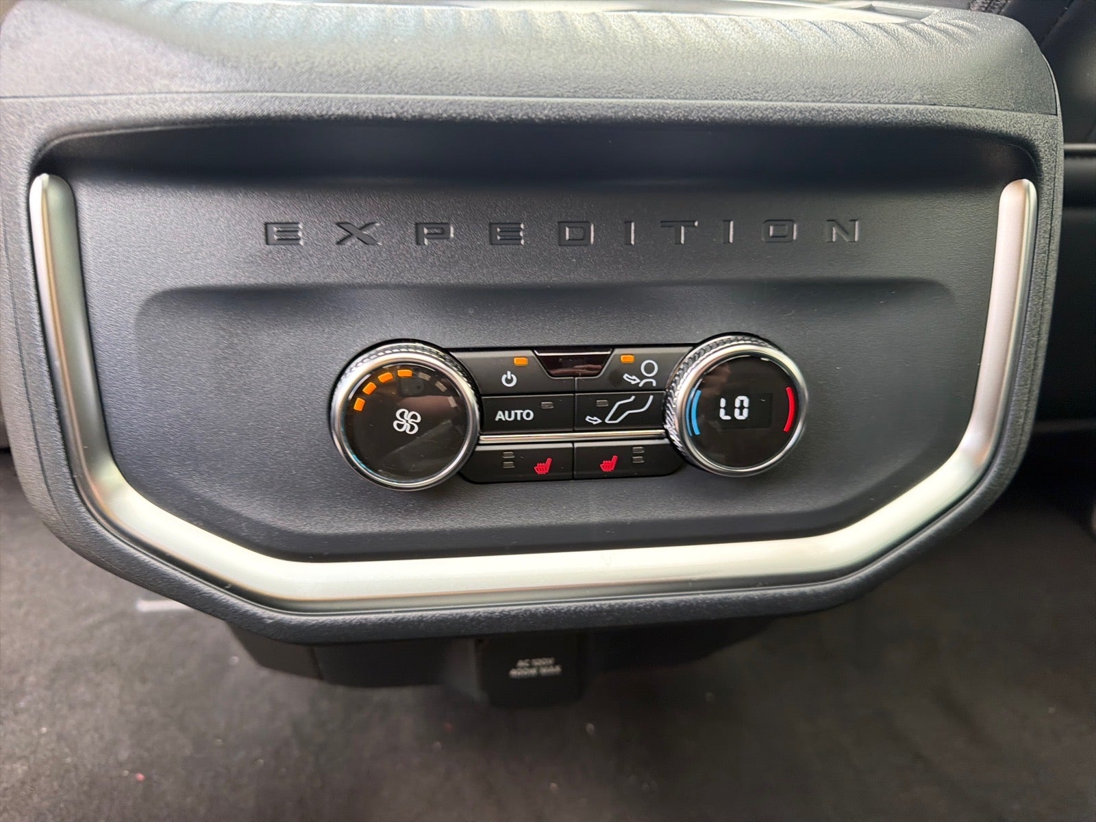 2026 Ford Expedition Tremor