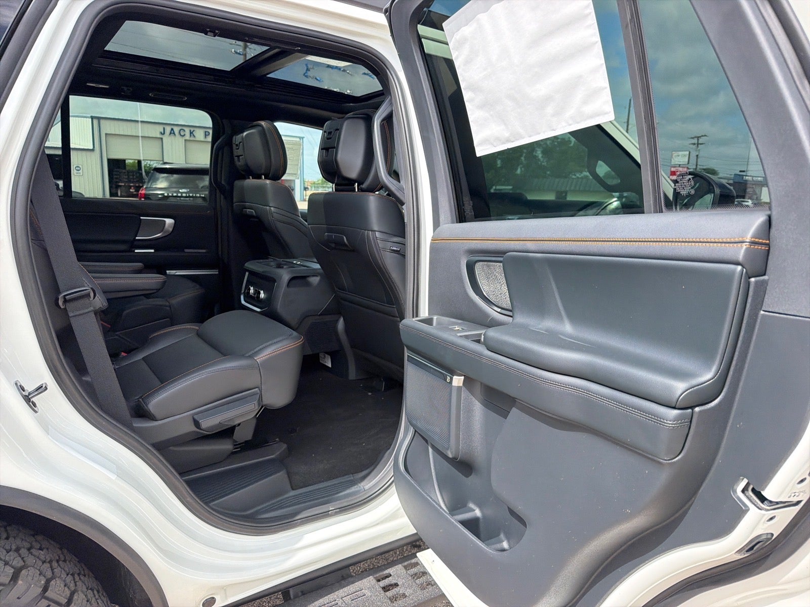 2026 Ford Expedition Tremor