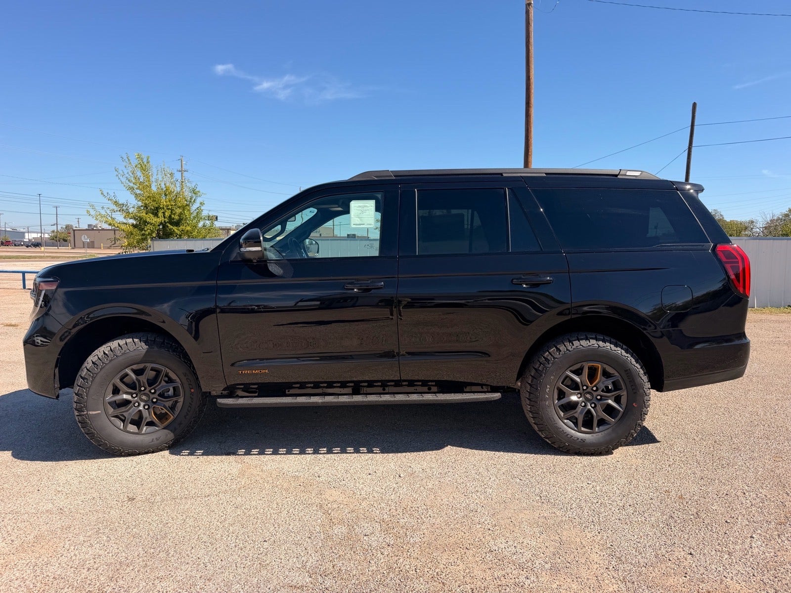 2027 Ford Expedition Tremor