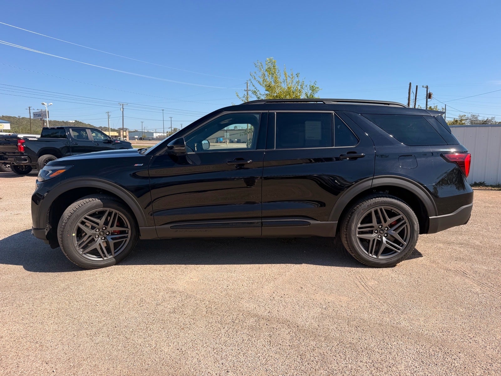 2027 Ford Explorer ST-Line