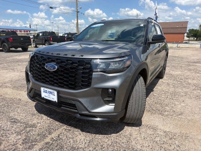 2025 Ford Explorer ST-Line