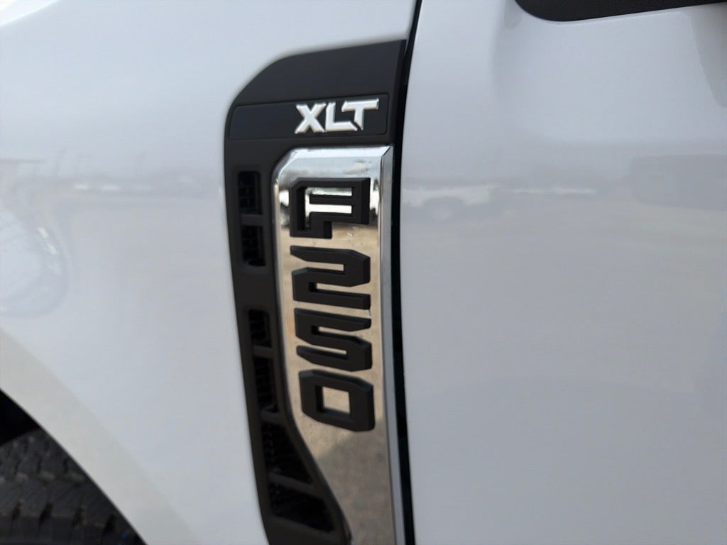 2026 Ford F-250 Super Duty XLT