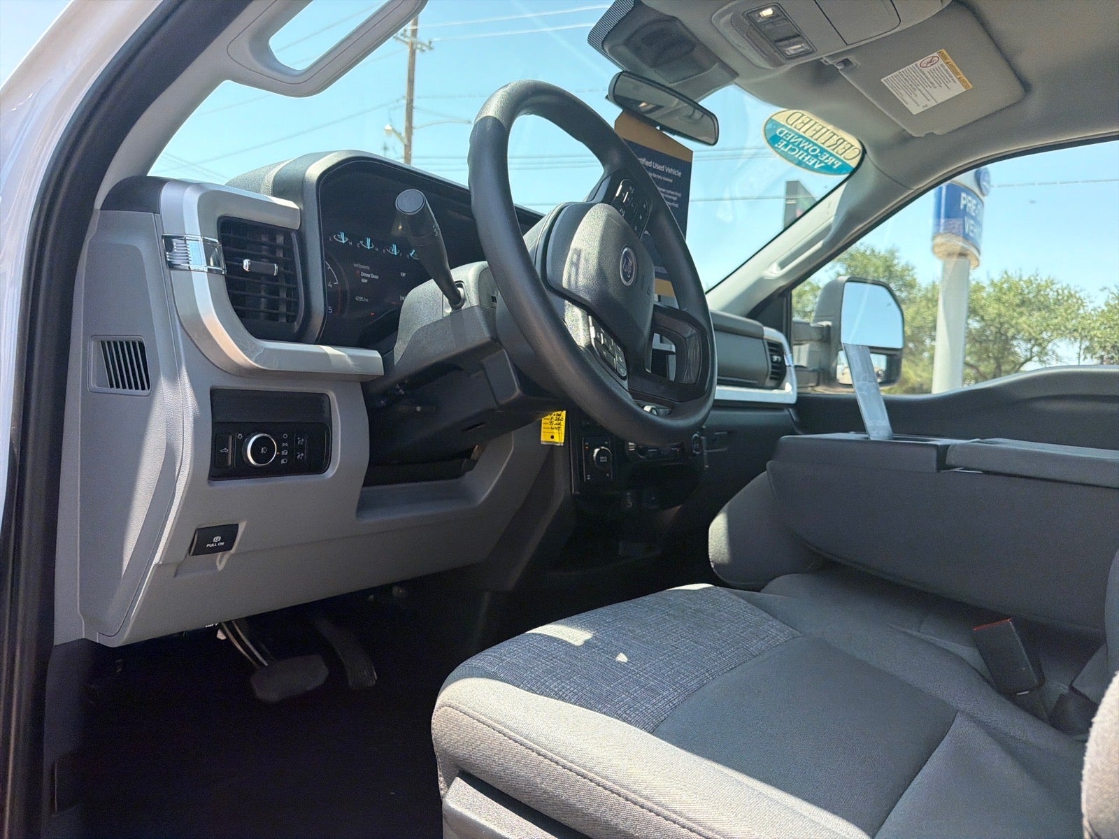 2025 Ford F-250 Super Duty XLT