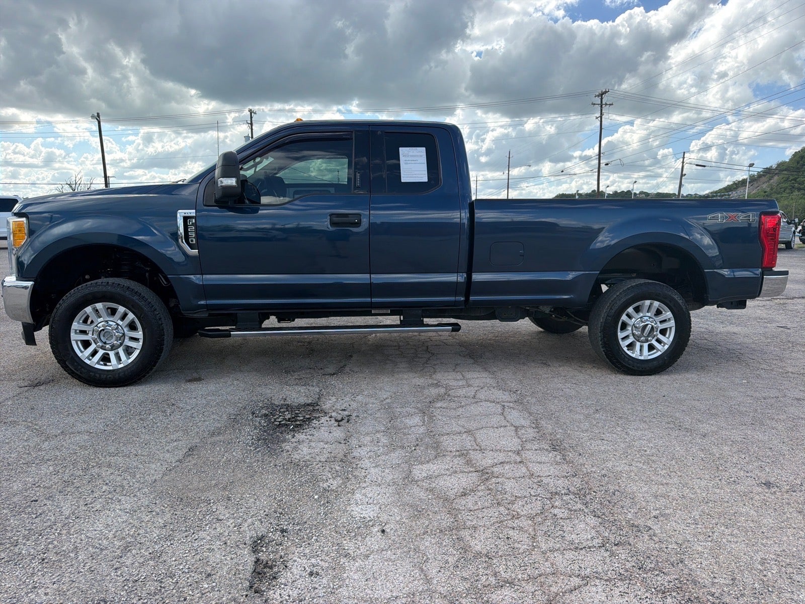2017 Ford F-250 Super Duty XLT