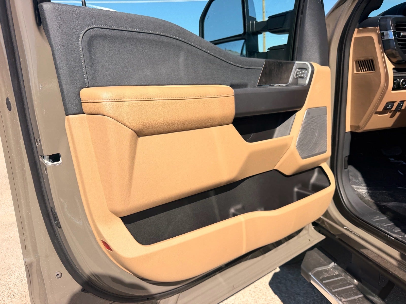 2027 Ford F-250 Super Duty Lariat