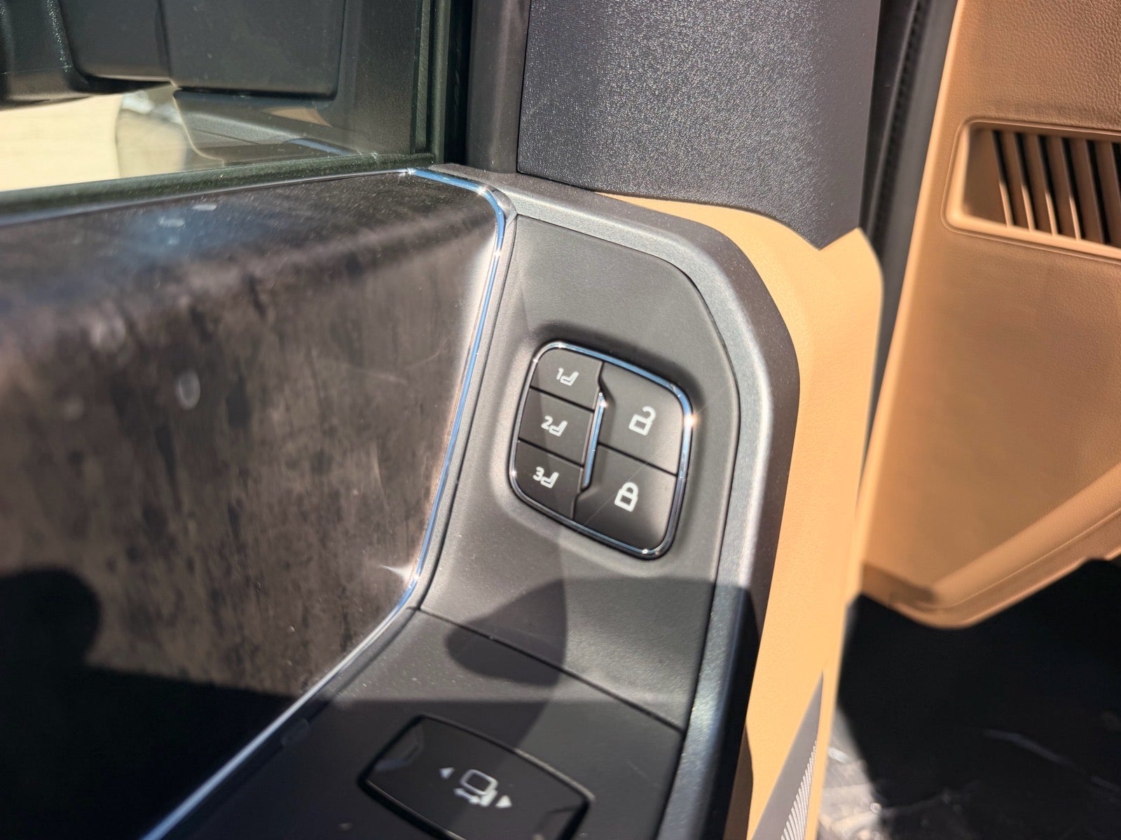 2027 Ford F-250 Super Duty Lariat
