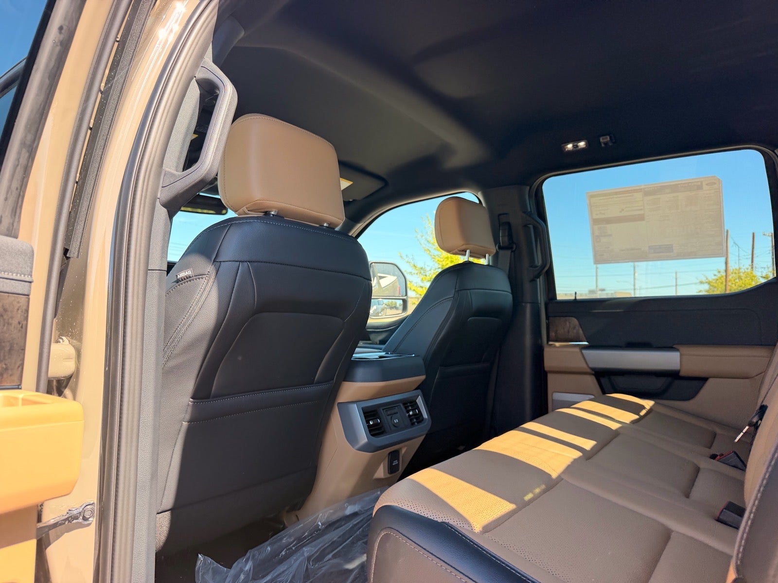 2027 Ford F-250 Super Duty Lariat