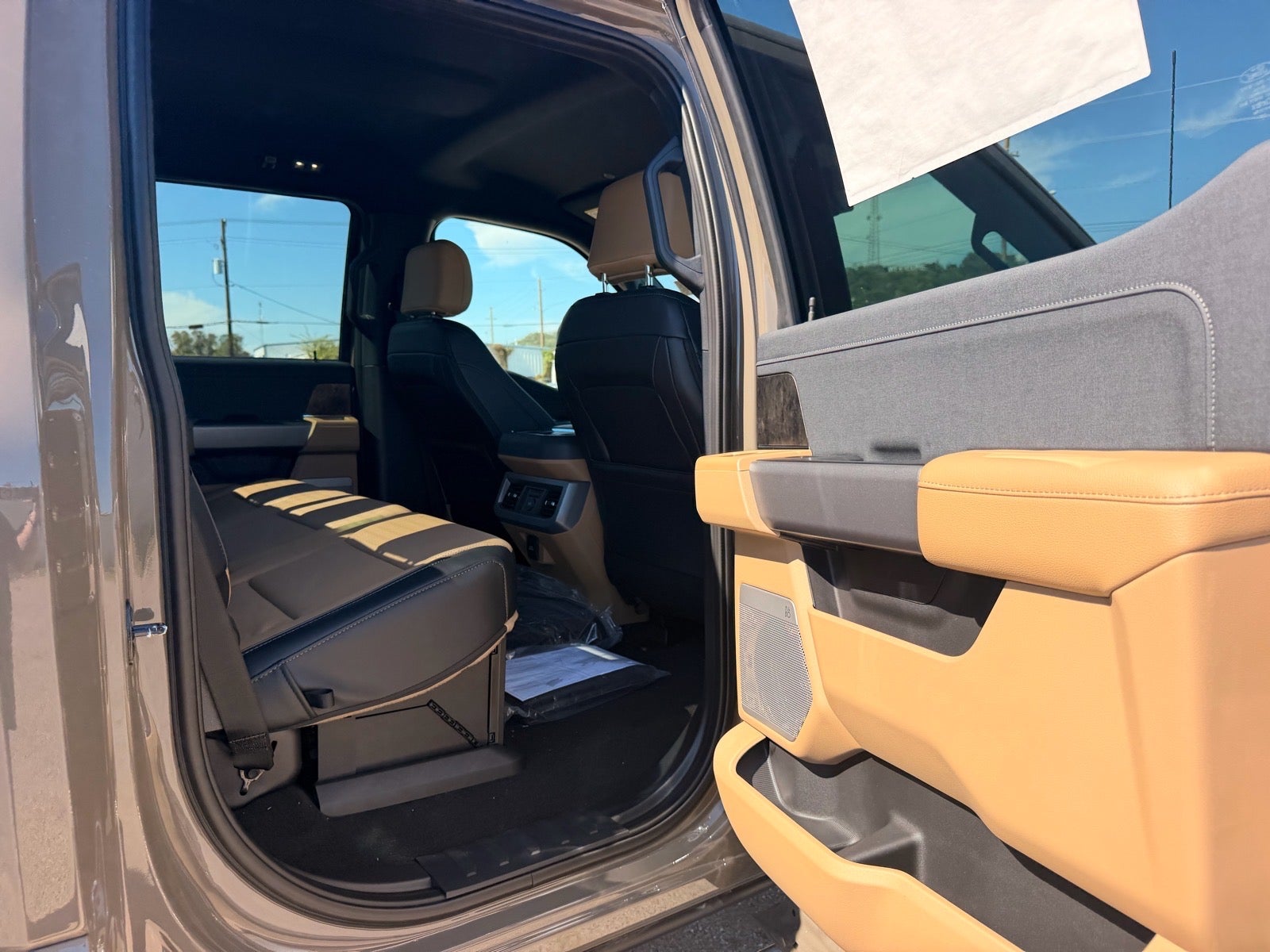 2027 Ford F-250 Super Duty Lariat