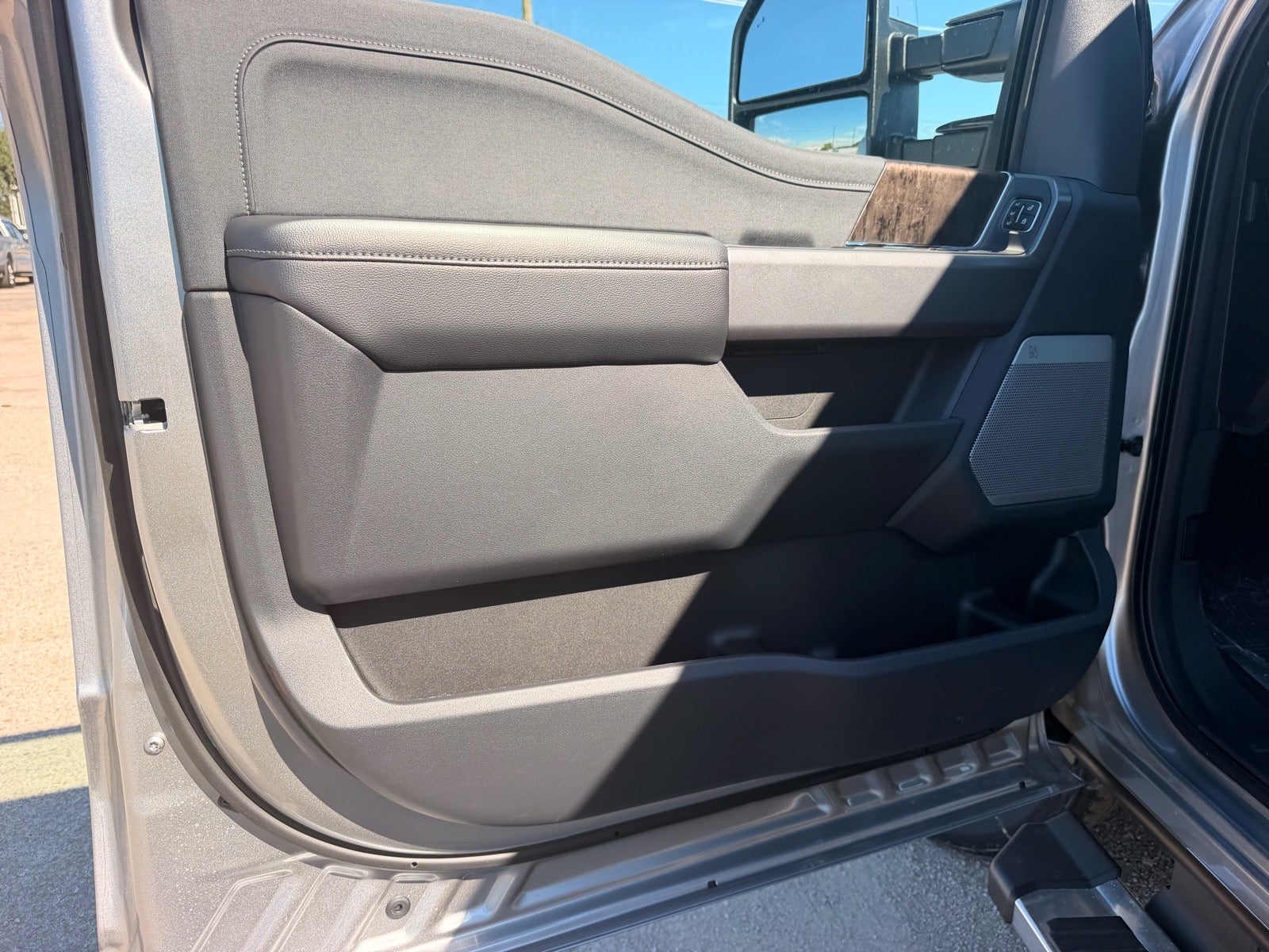 2027 Ford F-250 Super Duty Lariat