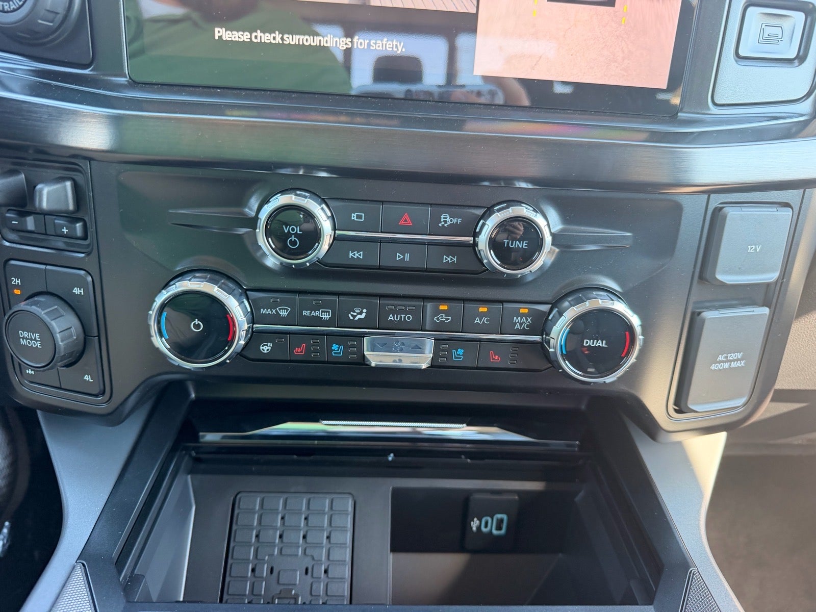 2027 Ford F-250 Super Duty Lariat