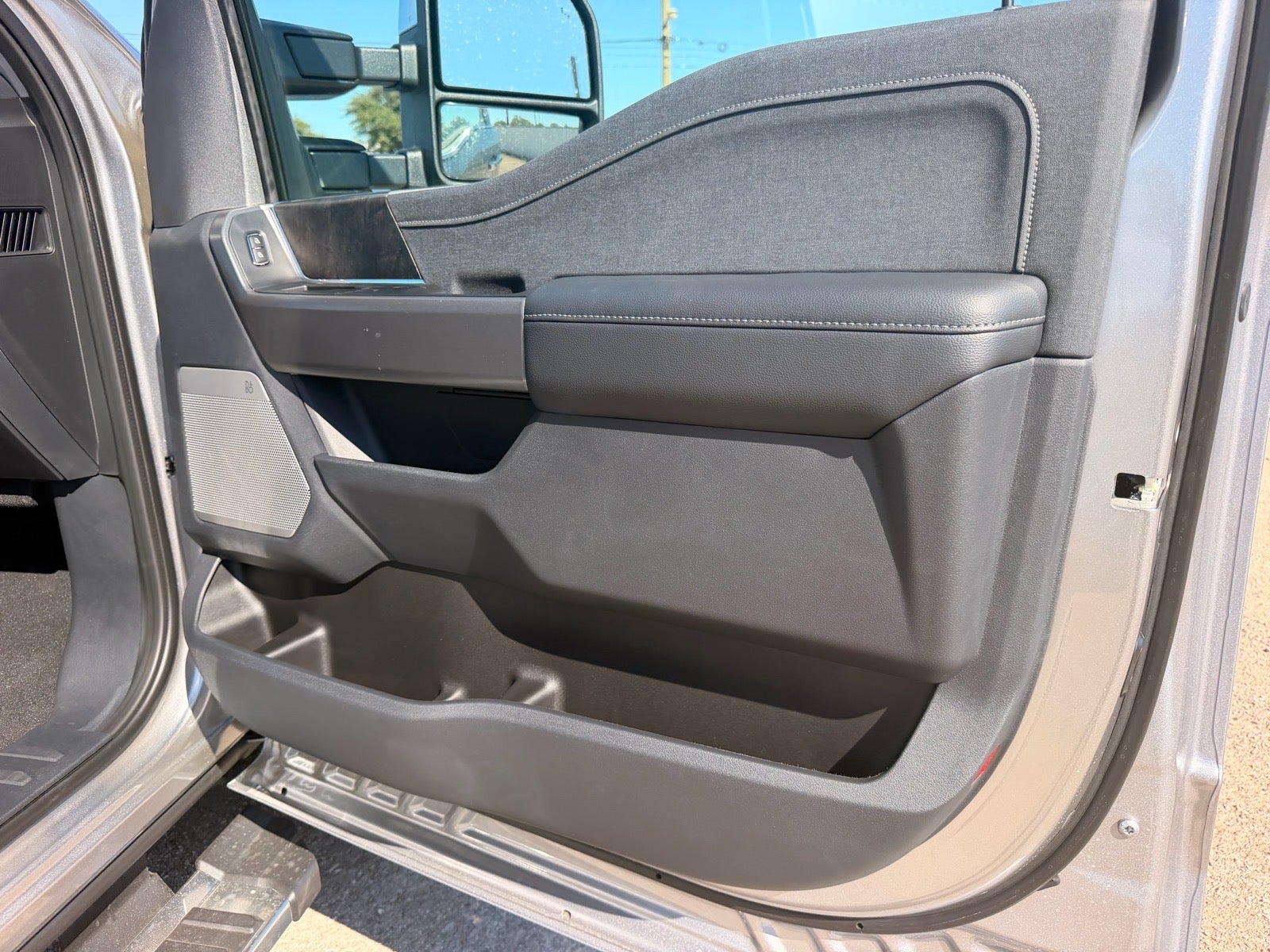 2027 Ford F-250 Super Duty Lariat
