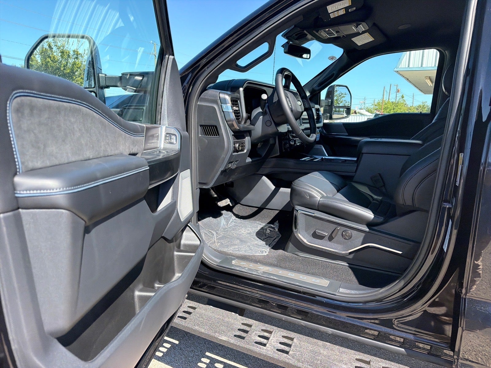 2027 Ford F-250 Super Duty Platinum