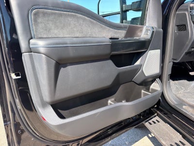 2027 Ford F-250 Super Duty Platinum
