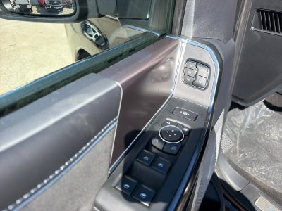 2027 Ford F-250 Super Duty Platinum