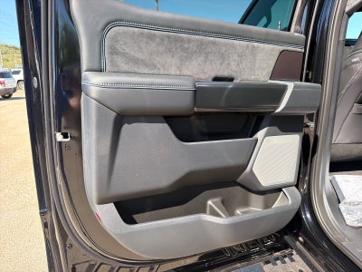 2027 Ford F-250 Super Duty Platinum