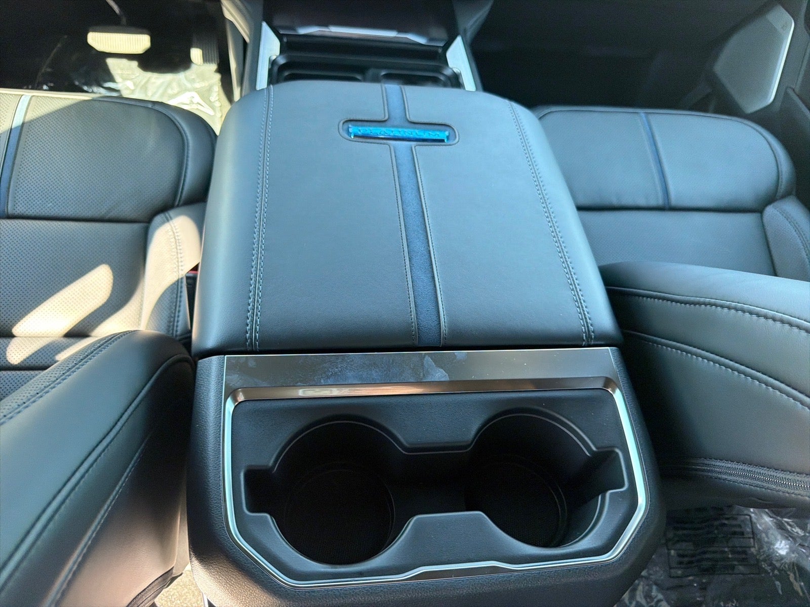 2027 Ford F-250 Super Duty Platinum