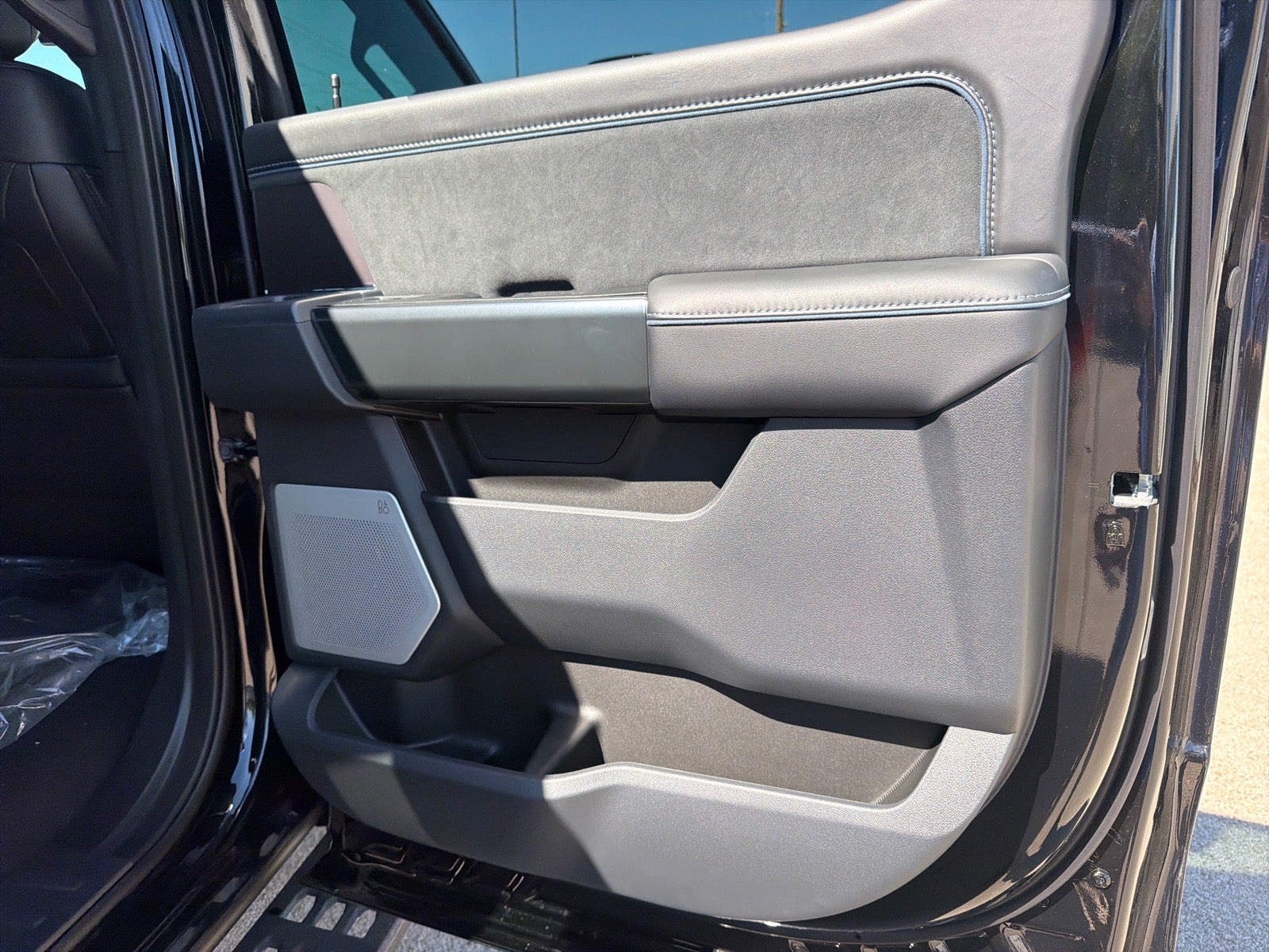 2027 Ford F-250 Super Duty Platinum