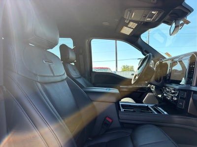 2027 Ford F-250 Super Duty Platinum