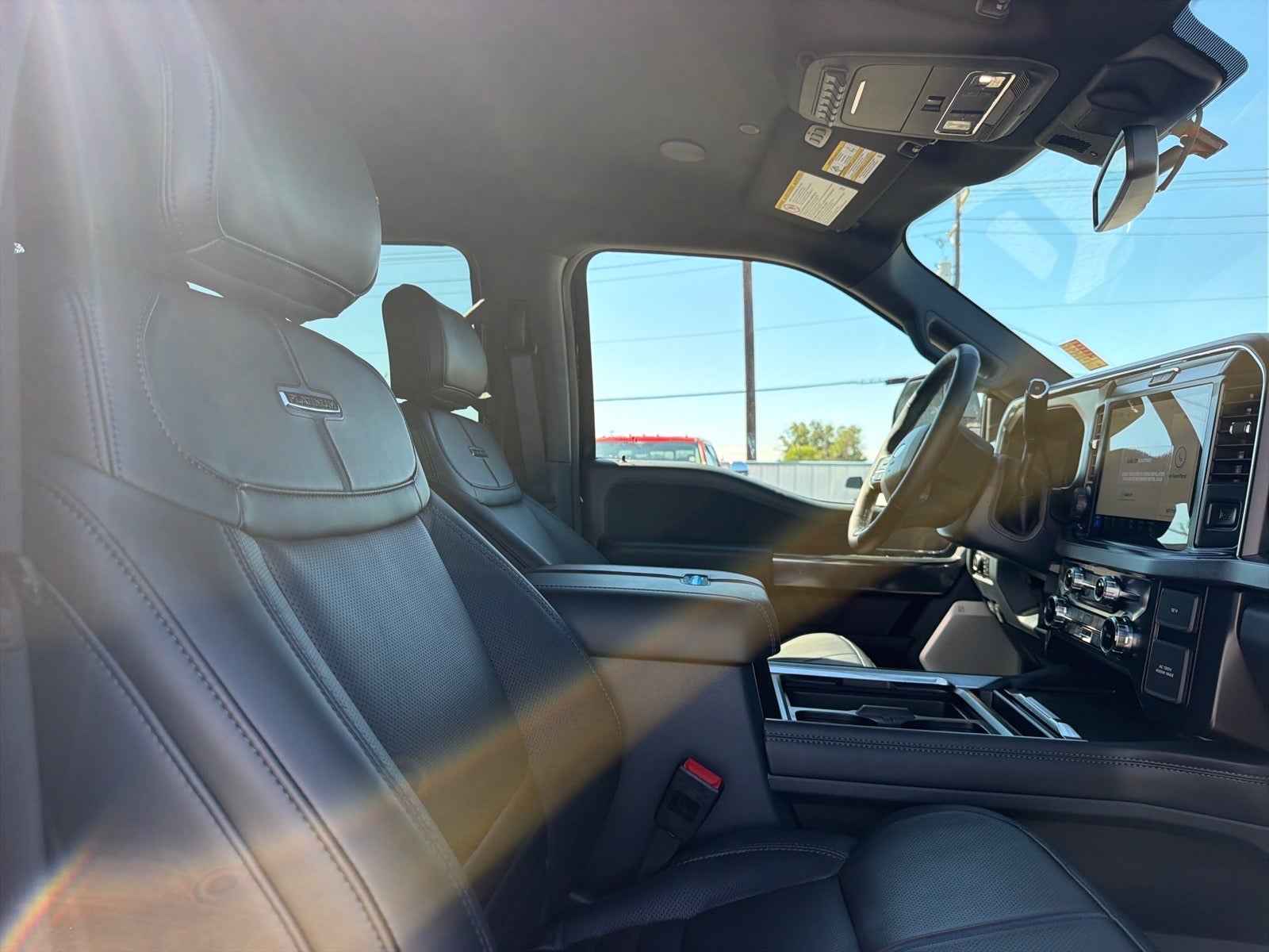 2027 Ford F-250 Super Duty Platinum