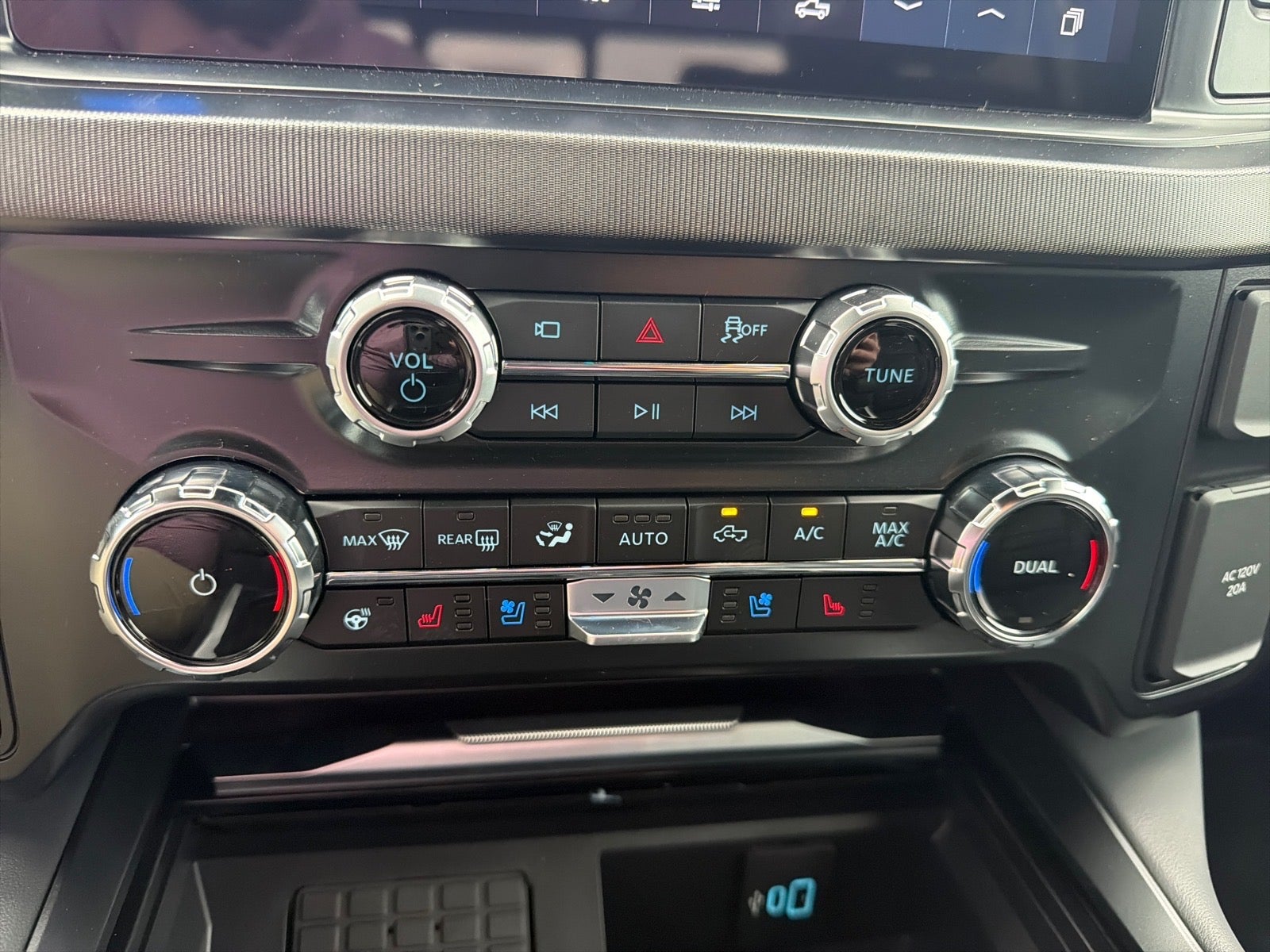 2026 Ford F-250 Super Duty Platinum