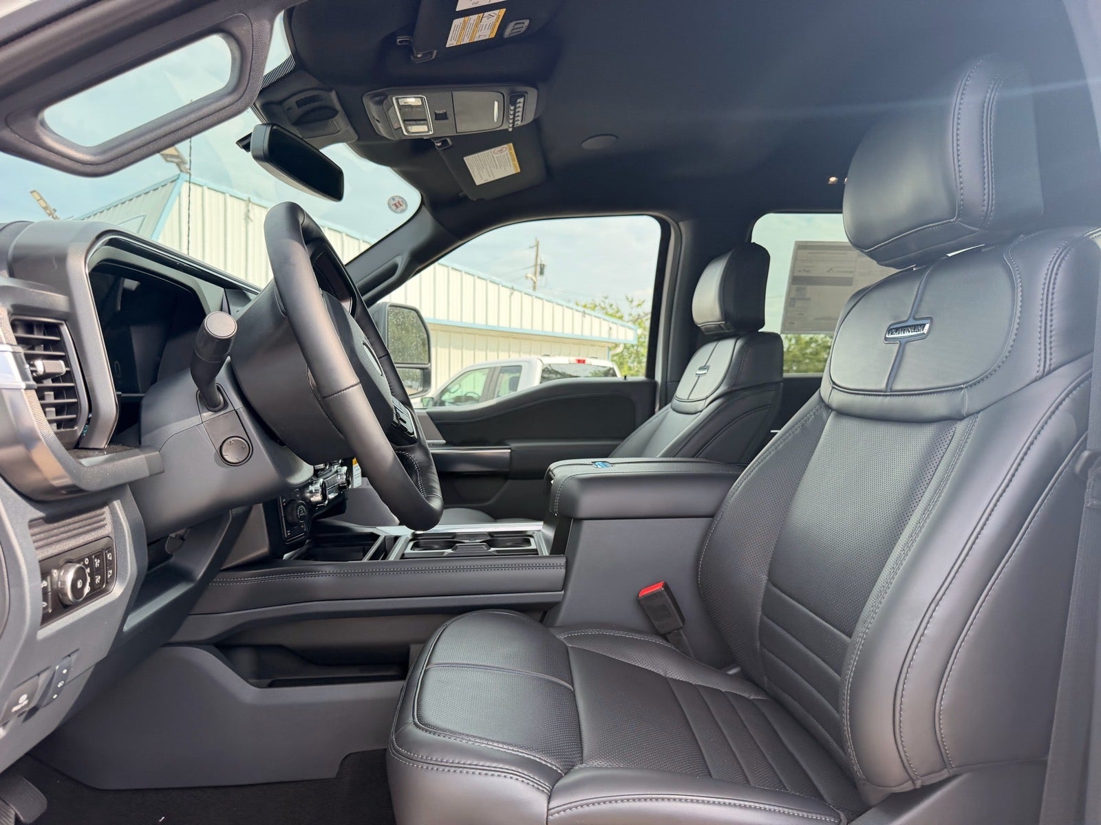 2027 Ford F-250 Super Duty Platinum