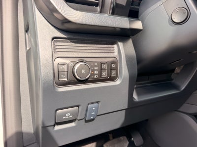 2027 Ford F-250 Super Duty Platinum