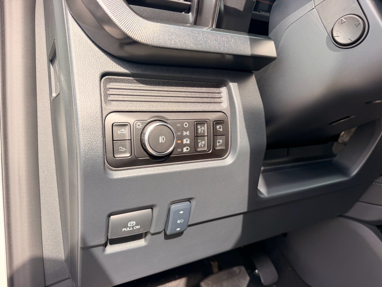 2027 Ford F-250 Super Duty Platinum