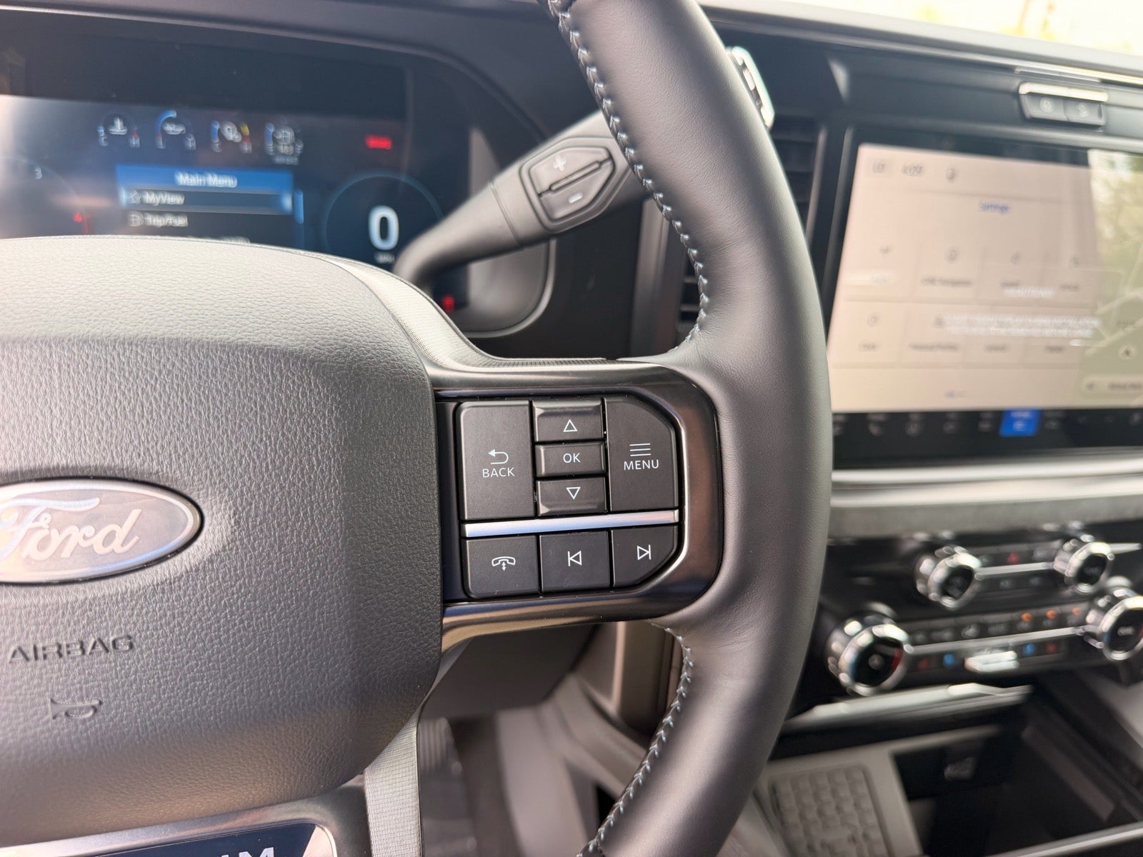 2027 Ford F-250 Super Duty Platinum