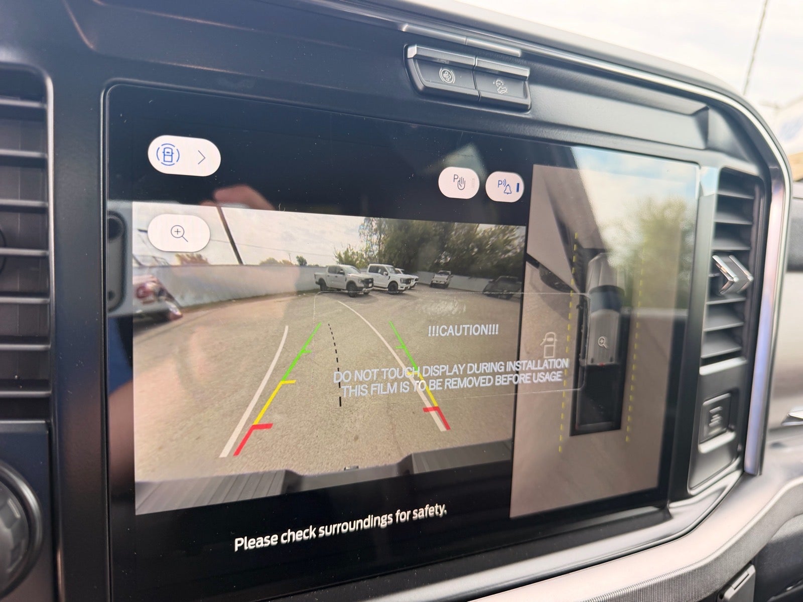 2027 Ford F-250 Super Duty Platinum