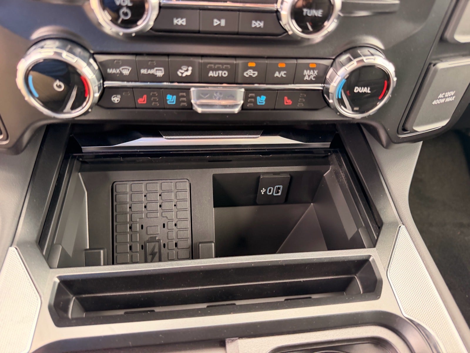 2027 Ford F-250 Super Duty Platinum