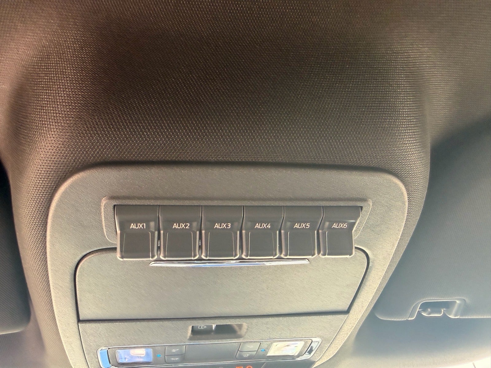 2027 Ford F-250 Super Duty Platinum