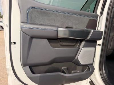 2027 Ford F-250 Super Duty Platinum