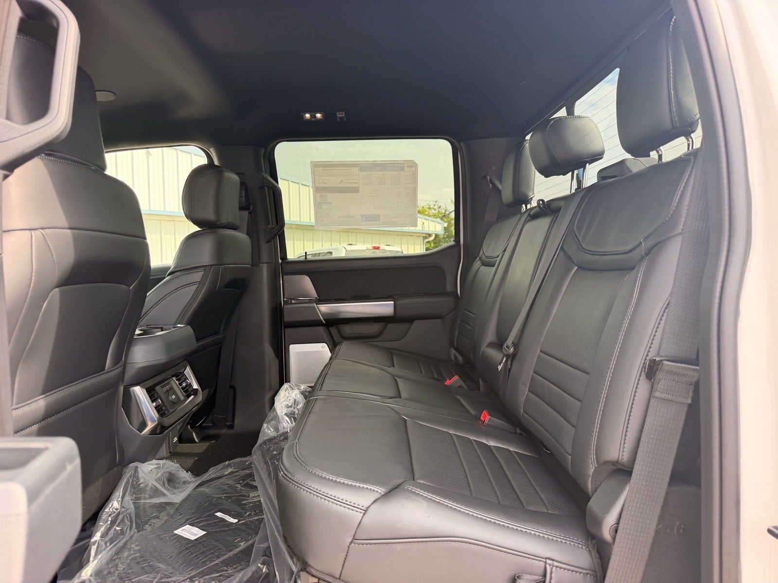2027 Ford F-250 Super Duty Platinum