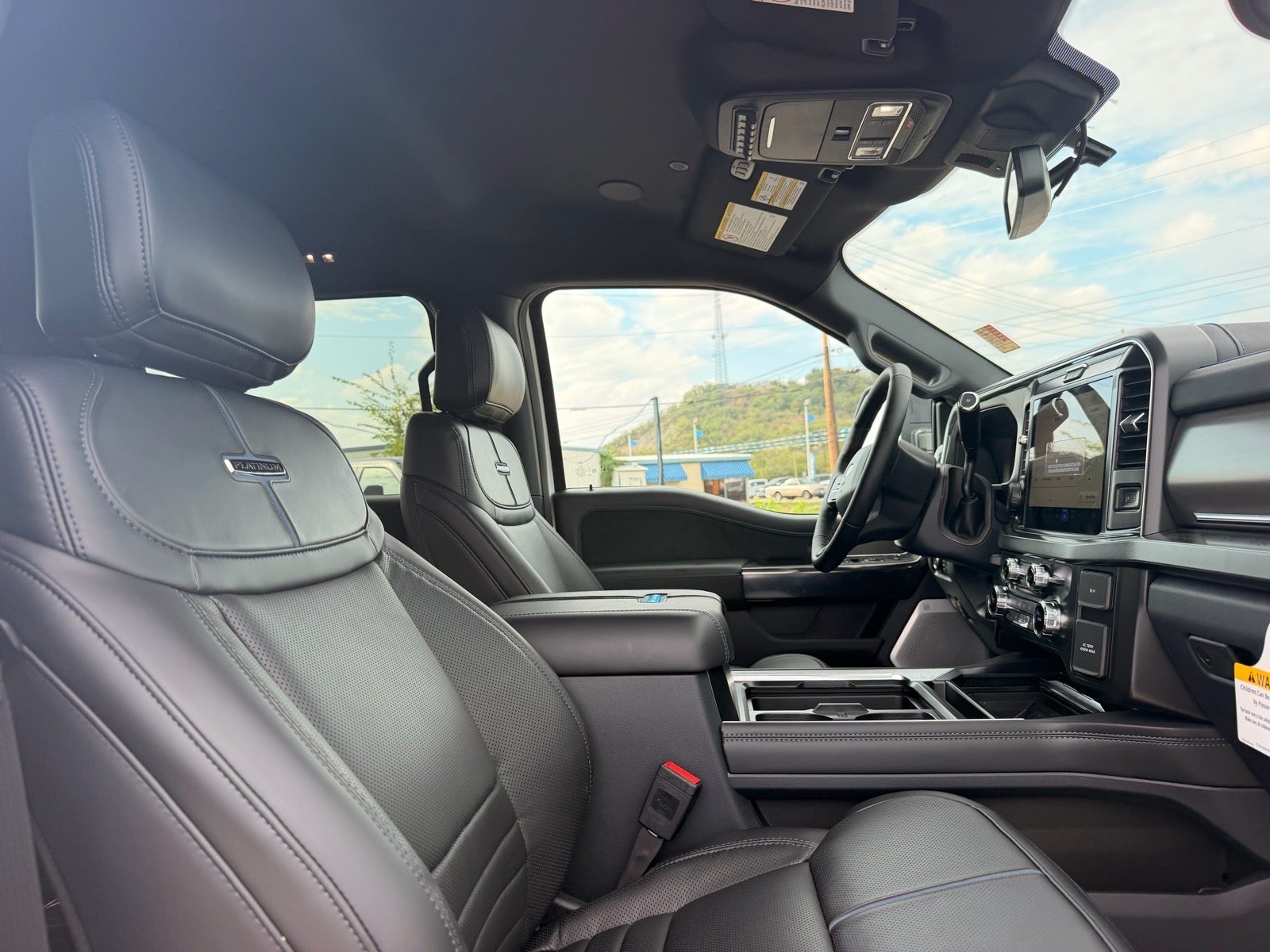 2027 Ford F-250 Super Duty Platinum