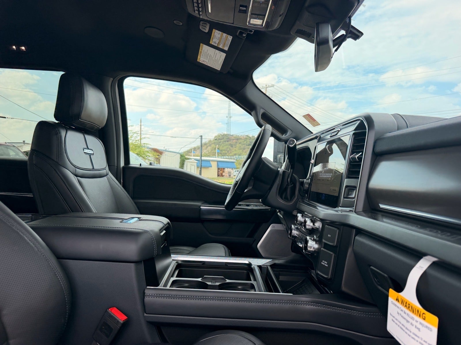 2027 Ford F-250 Super Duty Platinum