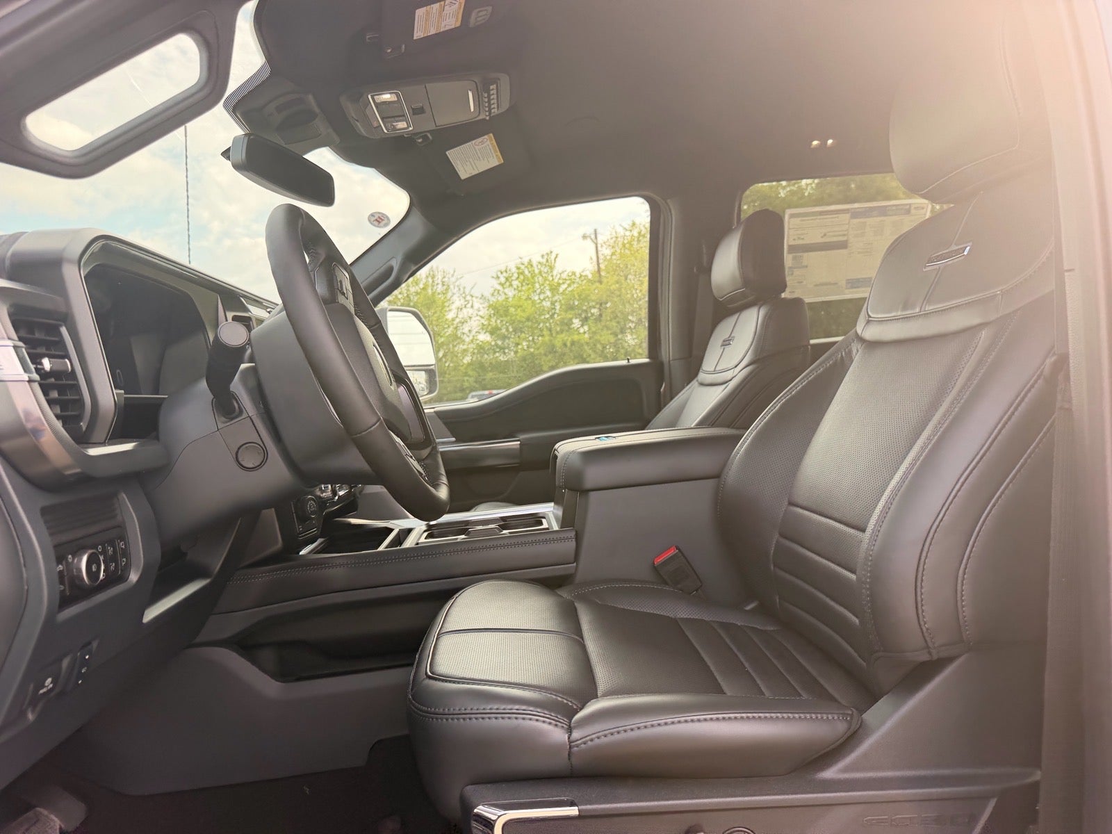 2027 Ford F-250 Super Duty Platinum