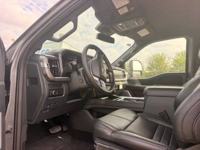 2027 Ford F-250 Super Duty Platinum