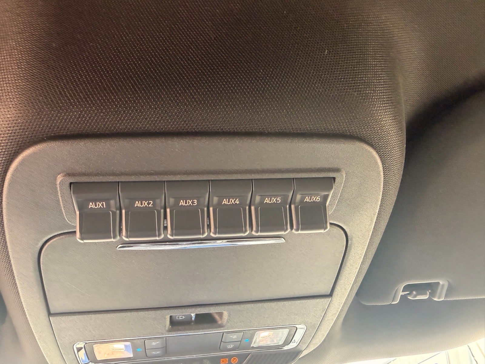 2027 Ford F-250 Super Duty Platinum