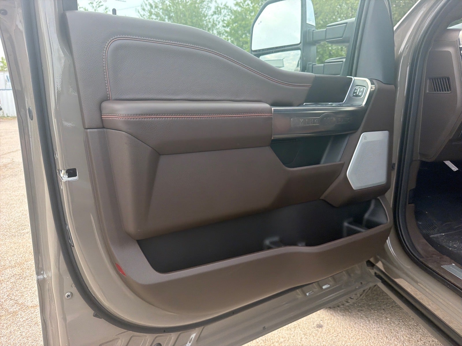 2027 Ford F-250 Super Duty King Ranch