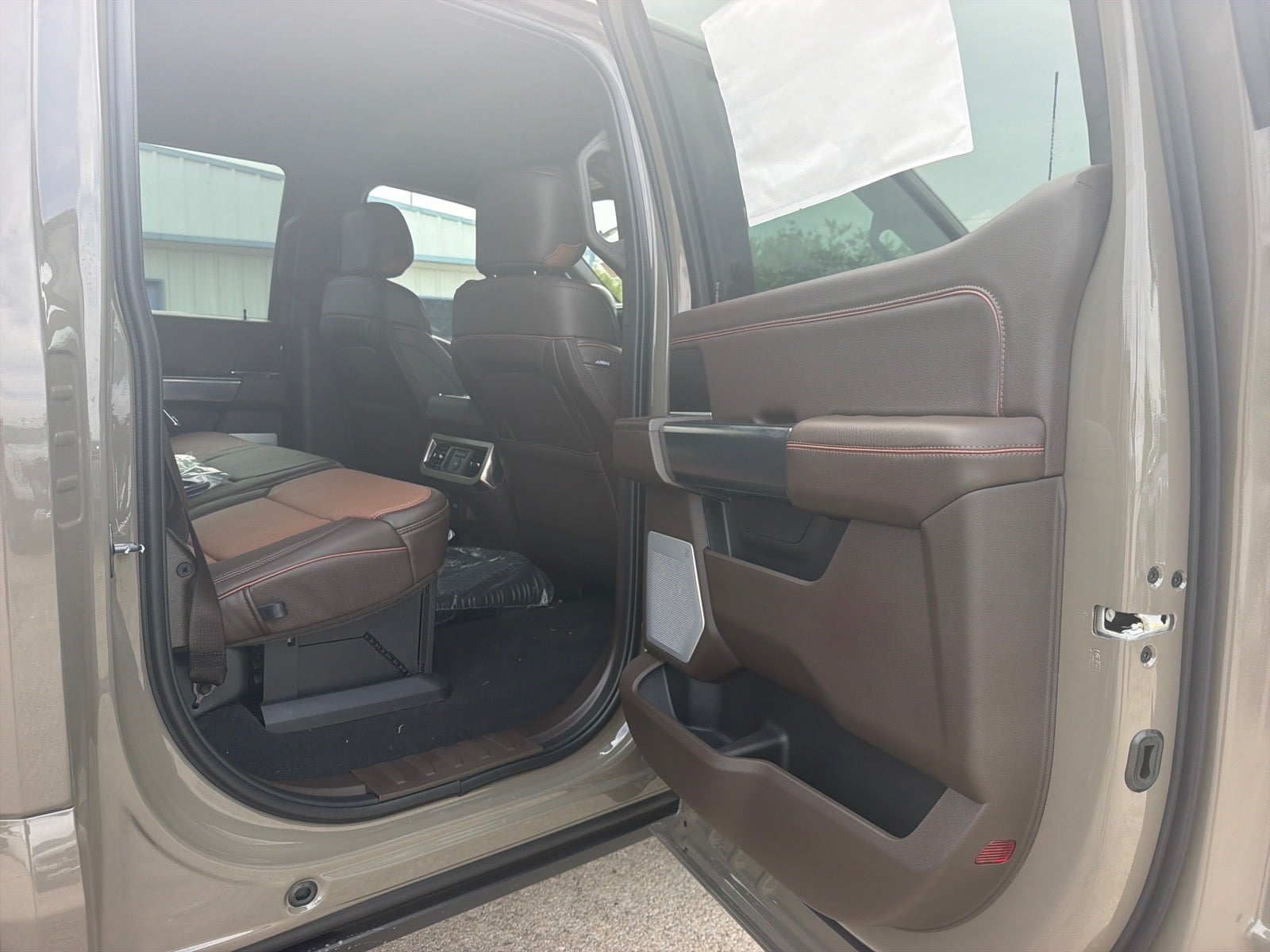 2027 Ford F-250 Super Duty King Ranch