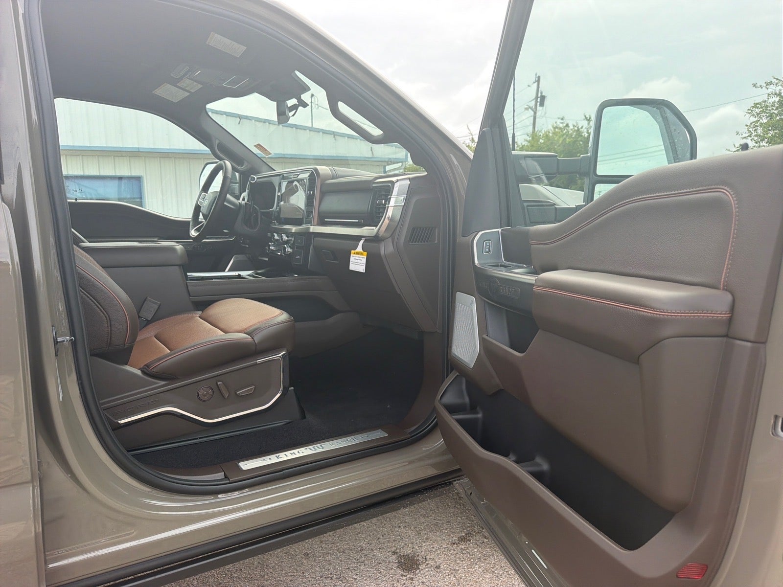 2027 Ford F-250 Super Duty King Ranch