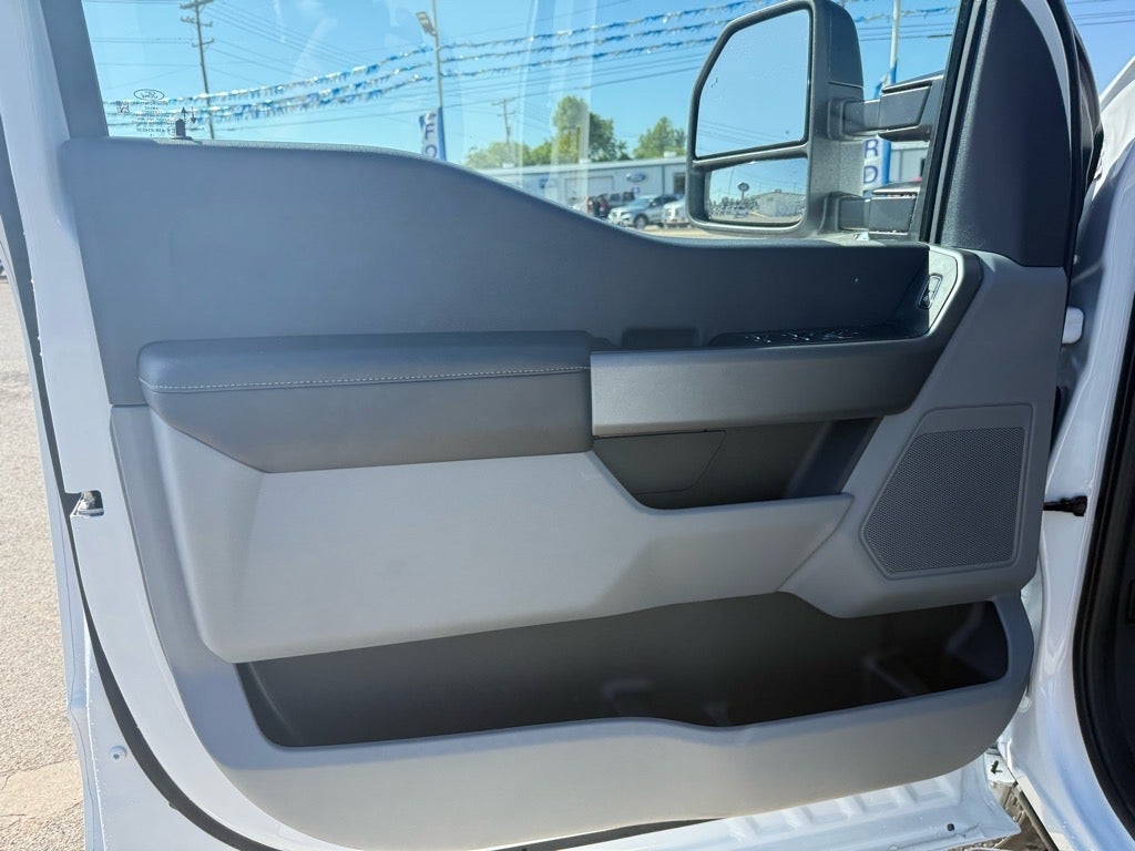 2025 Ford F-250 Super Duty XL