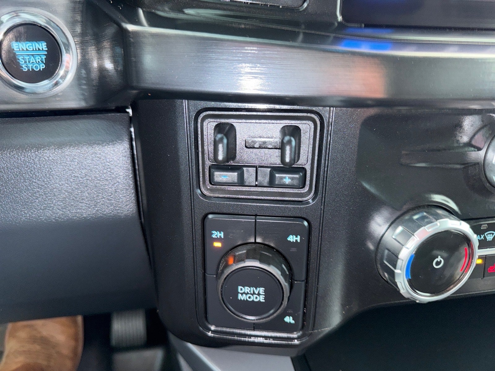 2025 Ford F-250 Super Duty Lariat