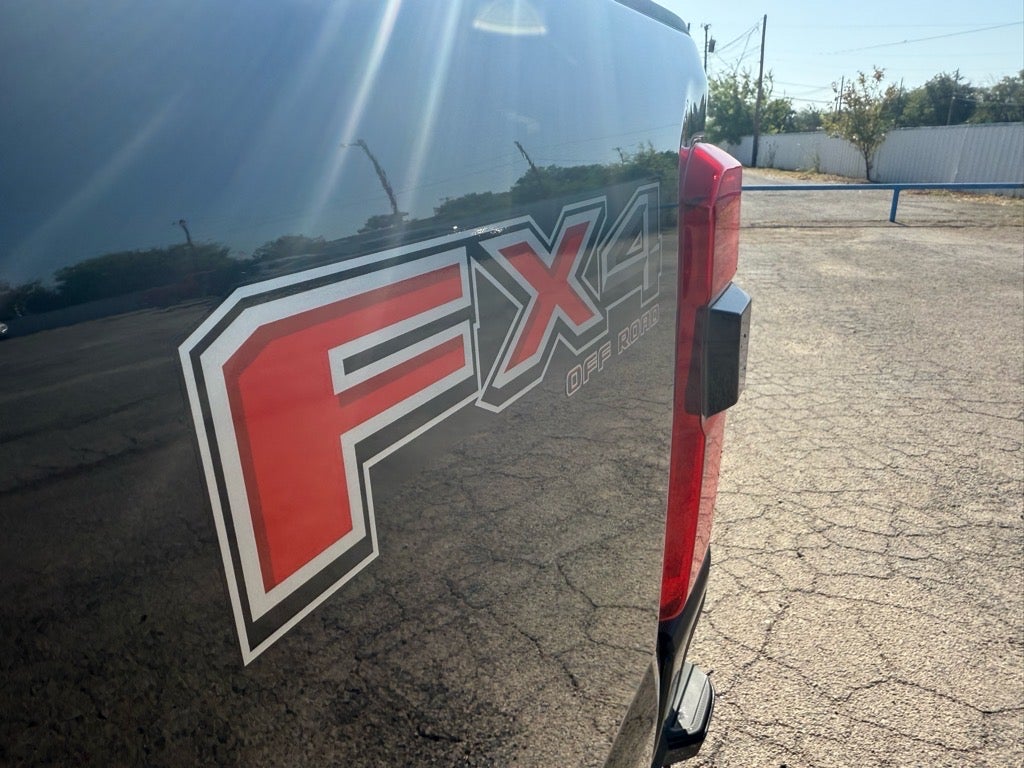 2025 Ford F-250 Super Duty XL