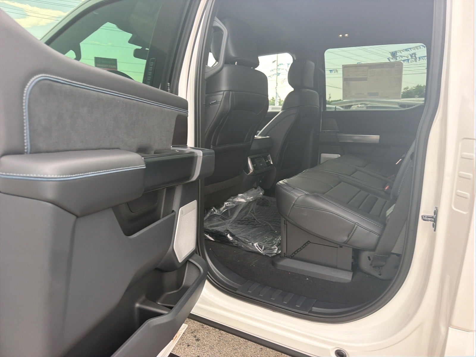 2026 Ford F-350 Super Duty Platinum